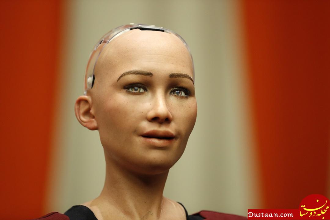 www.dustaan.com ربات زن نما که قادر به تعامل با انسان‌هاست +عکس