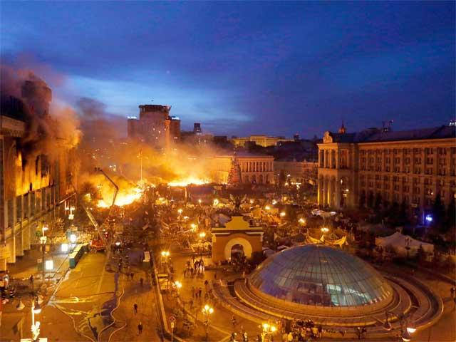 درگیری های شدید بین معترضان و نیرو های دولت در کیف اوکراین