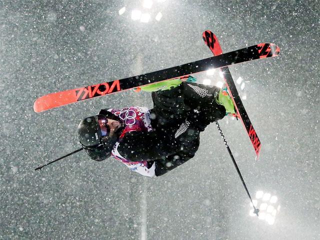 نمایی زیبا از ورزشکار نیوزلندی در جریان مسابقات زمستانی سوچی ....