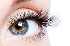 مضرات استفاده از مژه های مصنوعی چیست؟