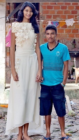 www.dustaan.com-boland-ghad-tarin-aroos-donya3