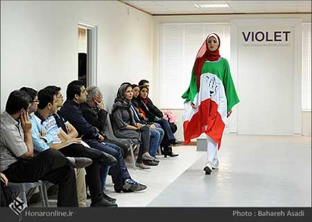 حضور اقایان در شوی لباس زنانه در تهران +عکس