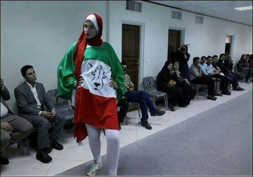 حضور اقایان در شوی لباس زنانه در تهران +عکس