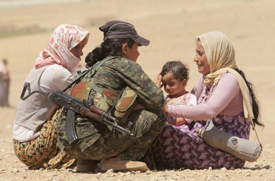 تصاویر/ فرار ایزیدی ها از دست داعش