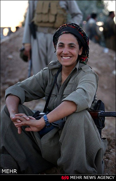 تصاویری بسیار جالب از جنگ زنان پیشمرگه با داعش‎