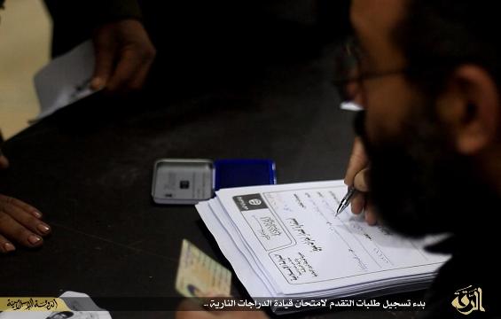 www.dustaan.com-آموزشگاه رانندگی داعش!۳