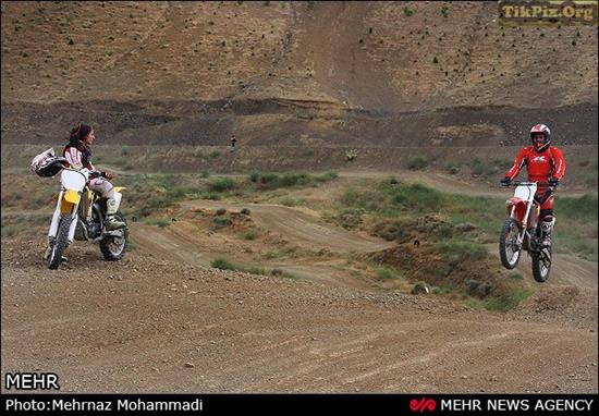 www.dustaan.com-دختر موتورسوار ایرانی1