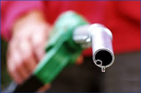 www.dustaan.com-قیمت جهانی بنزین نصف شد