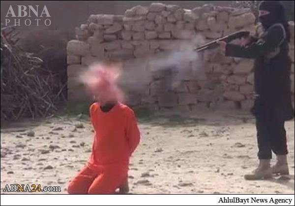 www.dustaan.com-داعش-اعدام-بی-رحمانه-سرباز-سوری-۲
