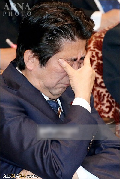 عکس/ جنایات داعش نخست وزیر ژاپن را به گریه انداخت