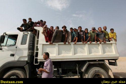 Iraqi displaced from Qayyara sit in a vehicle of Iraqi security forces to transfer to Tikrit, in Qayyara, Iraq, August 29, 2016. REUTERS/Azad Lashkari