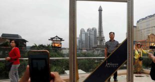 ساخت برج ایفل در هتل چینی!