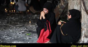 Иракские женщина плачут рядом с местом взрыва в центре Багдаде