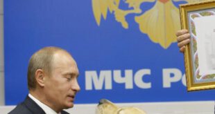 نخست وزیر ولادیمیر پوتین در مرکز ملی وزارت حوادث غیرمترقبه روسیه