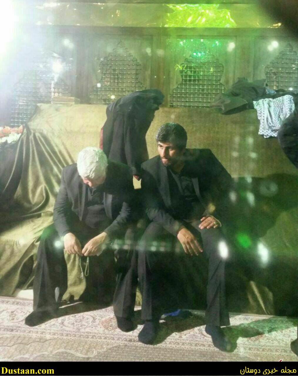 www.dustaan.com-تصویری از چهره ناراحت برادر آیت الله پس از مراسم تدفین