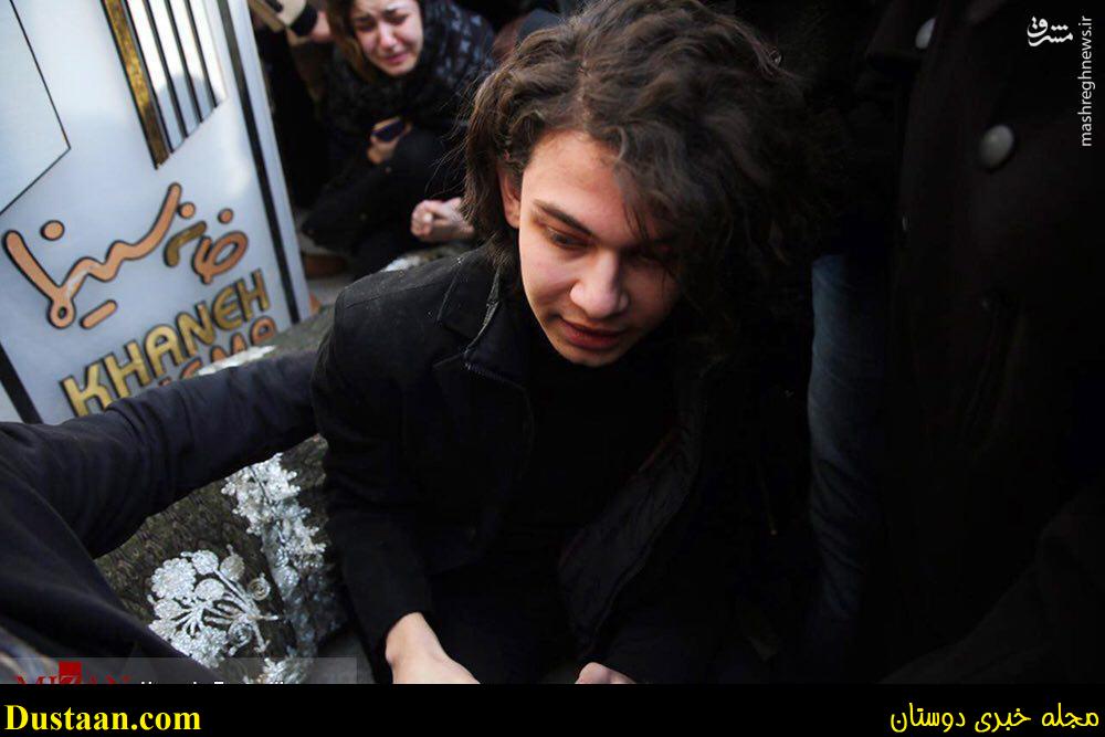 عکس/ پسر مرحوم جوهرچی در مراسم تشییع عکس/ پسر مرحوم جوهرچی در مراسم تشییع