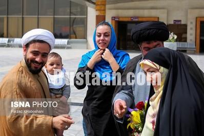 حواشی بازگشت نرگس کلباسی به ایران/تصاویر