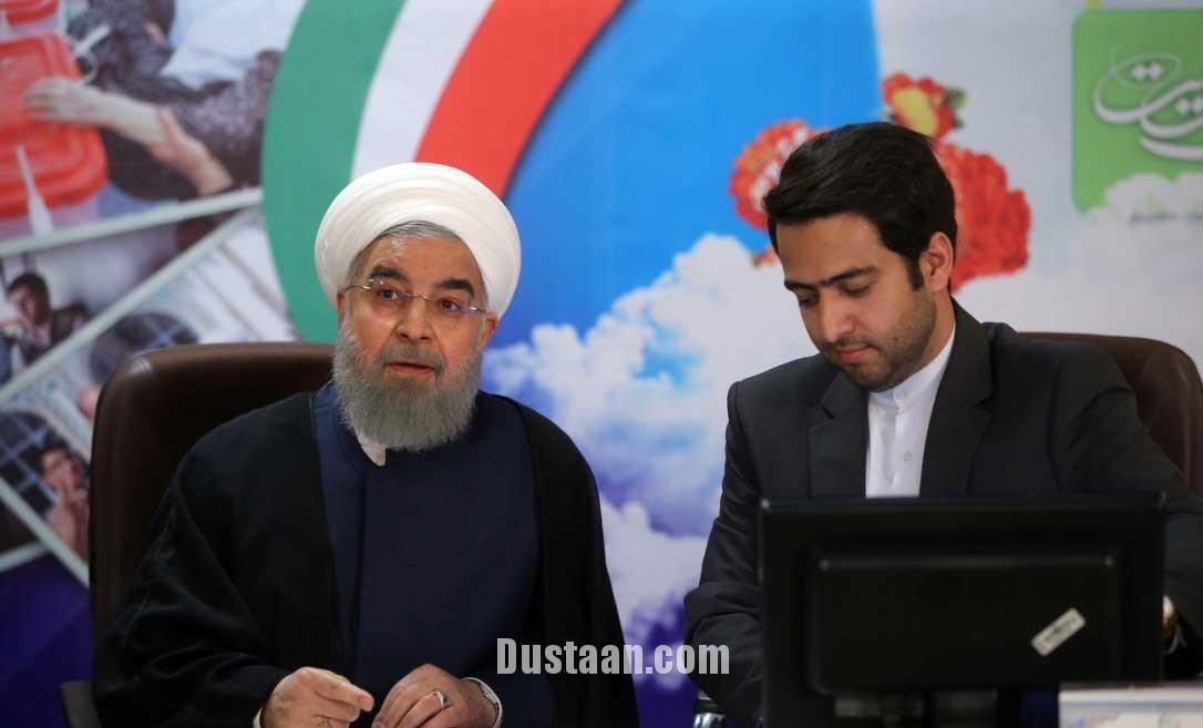 تصاویر حضور روحانی در وزارت کشور برای ثبت نام