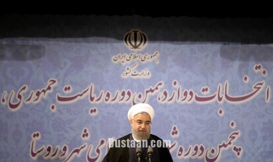 تصاویر حضور روحانی در وزارت کشور برای ثبت نام