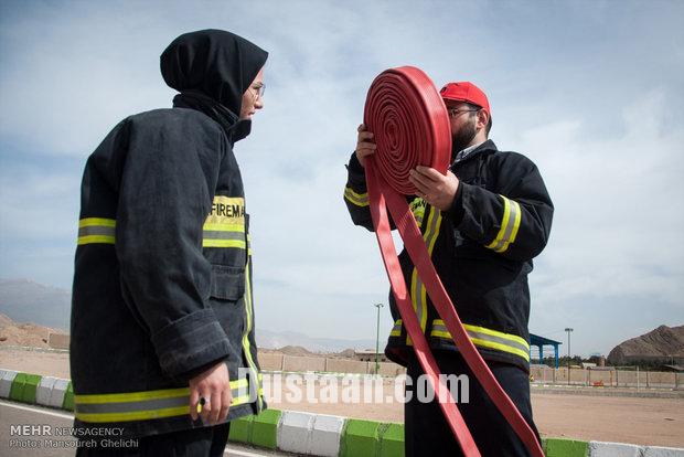 آموزش بانوان داوطلب آتش نشان‎/تصاویر