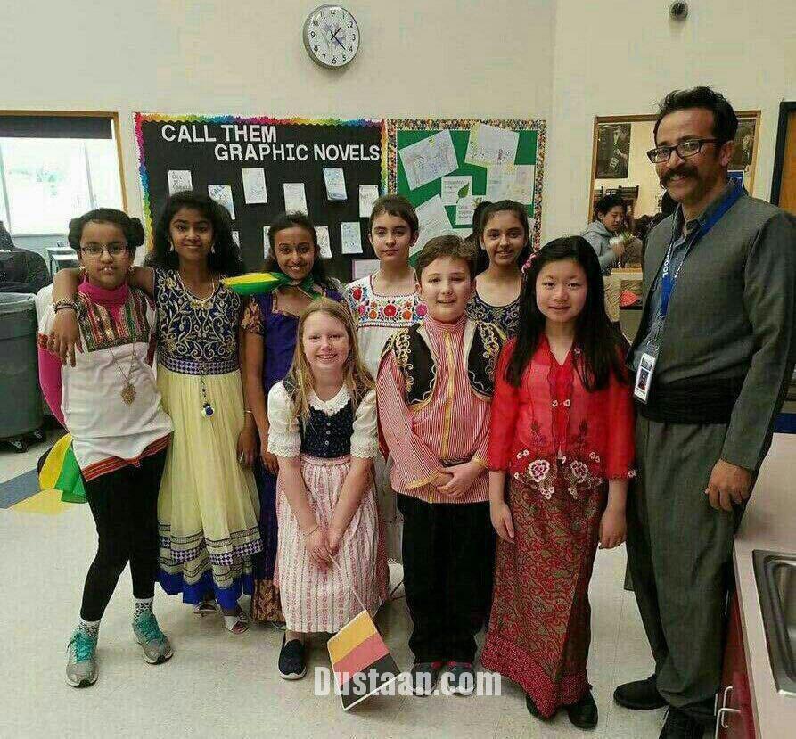 لباس متفاوت معلم ایرانی در کنار دانش‌آموزان امریکایی 