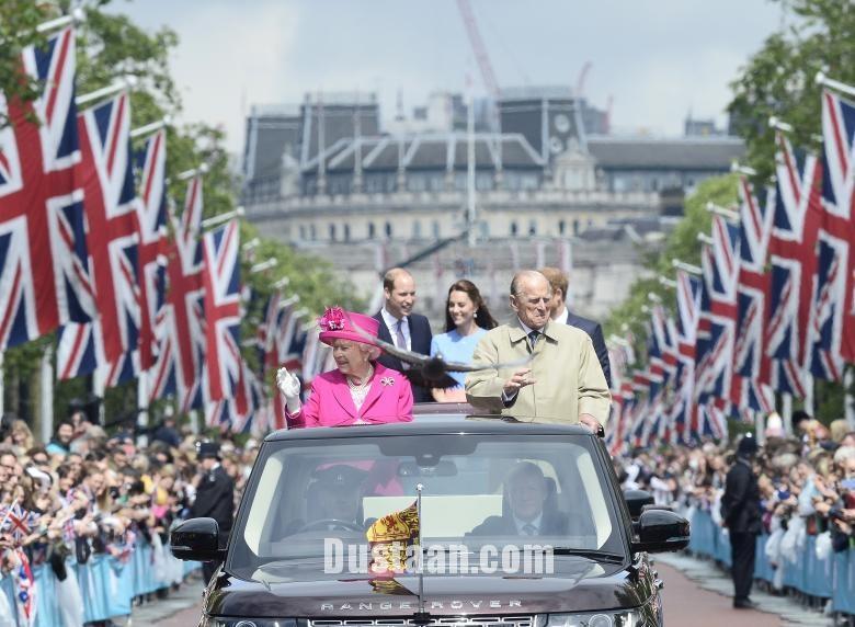 زندگی همسر ۹۵ ساله ملکه انگلیس/تصاویر