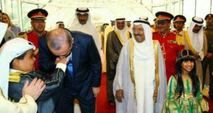 اردوغان دست پسر امیر کویت را بوسید/عکس