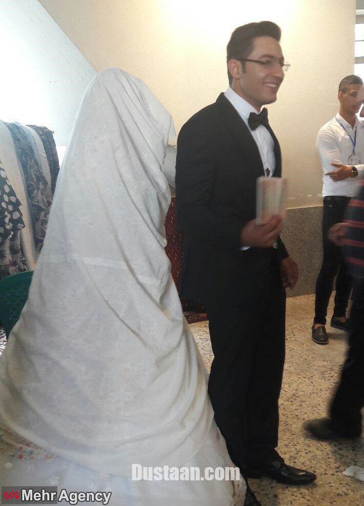 حضور عروس وداماد برای شرکت درانتخابات/عکس