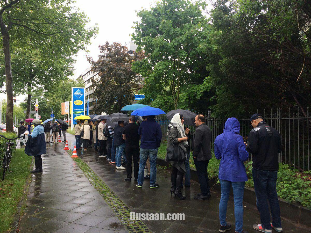 صف رای دهندگان ایرانی در آلمان/عکس