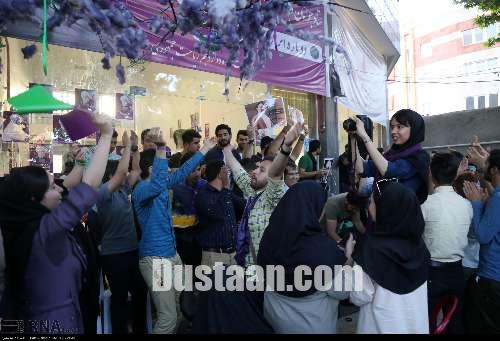 شادی هواداران روحانی دربجنورد/تصاویر