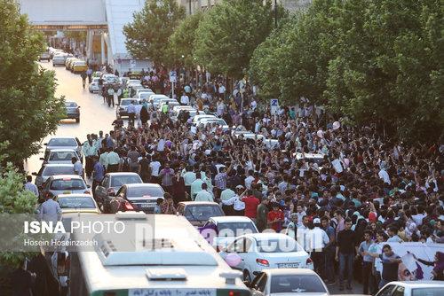 شادی مردم مشهد پس از انتخابات/تصاویر