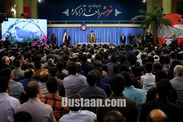 www.dustaan.com-تصاویری از مراسم شب خاطره دفاع مقدس با حضور رهبر انقلاب