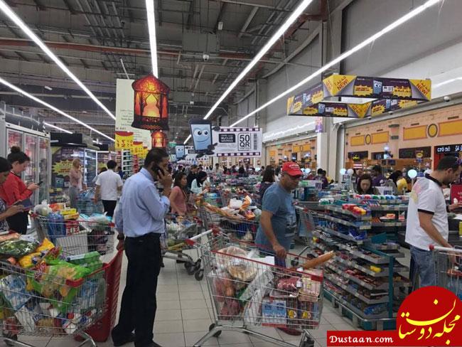هجوم مردم قطر به فروشگاه  ها/عکس