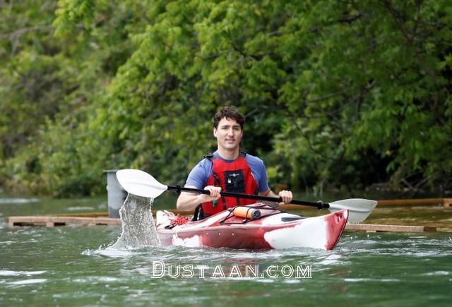 قایق سواری نخست وزیر جوان کانادا/عکس