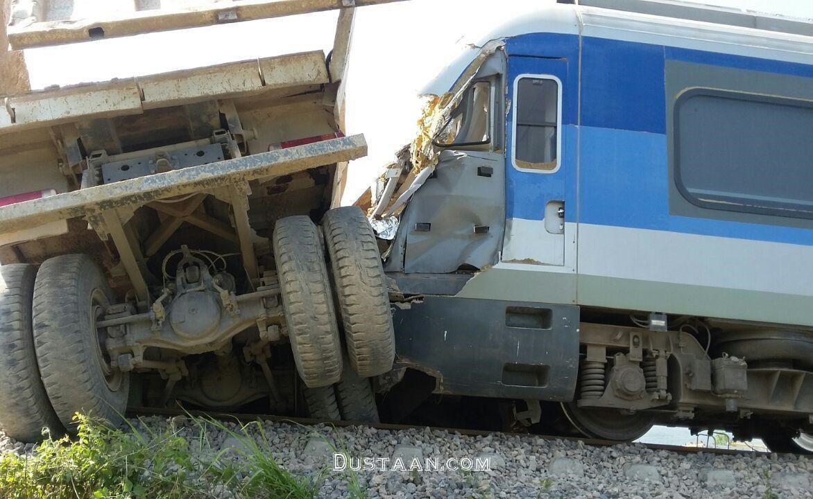برخورد قطار با تریلی در مازندران
