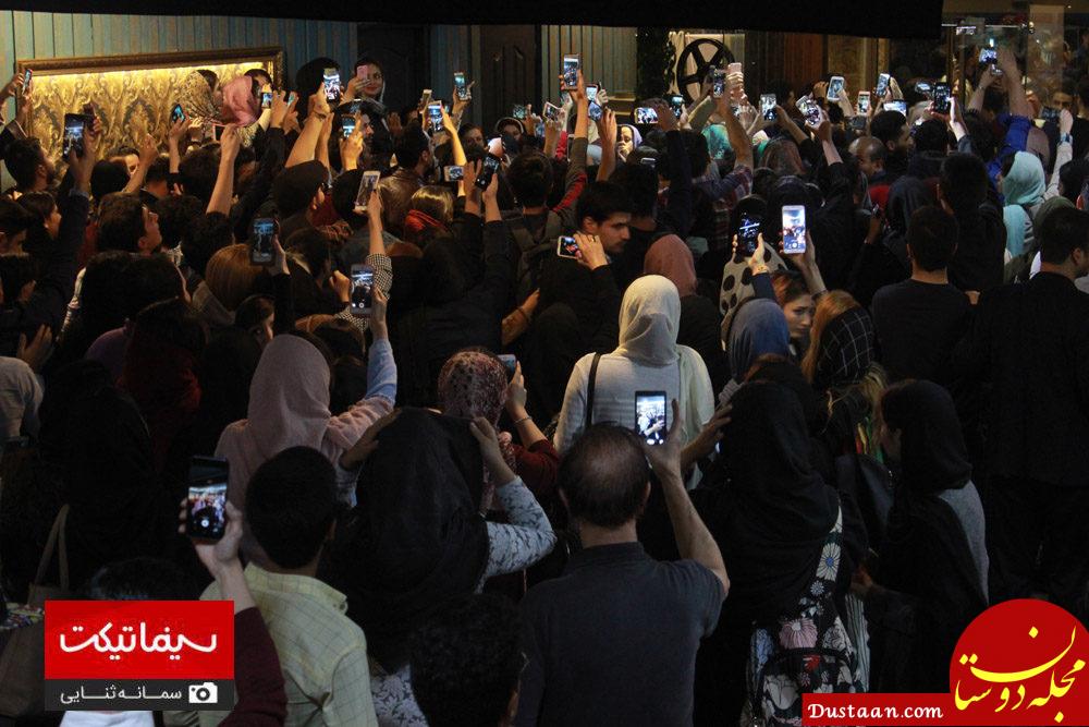 www.dustaan.com-نوید محمدزاده در مراسم اکران فیلم «خفگی» در مشهد +تصاویر