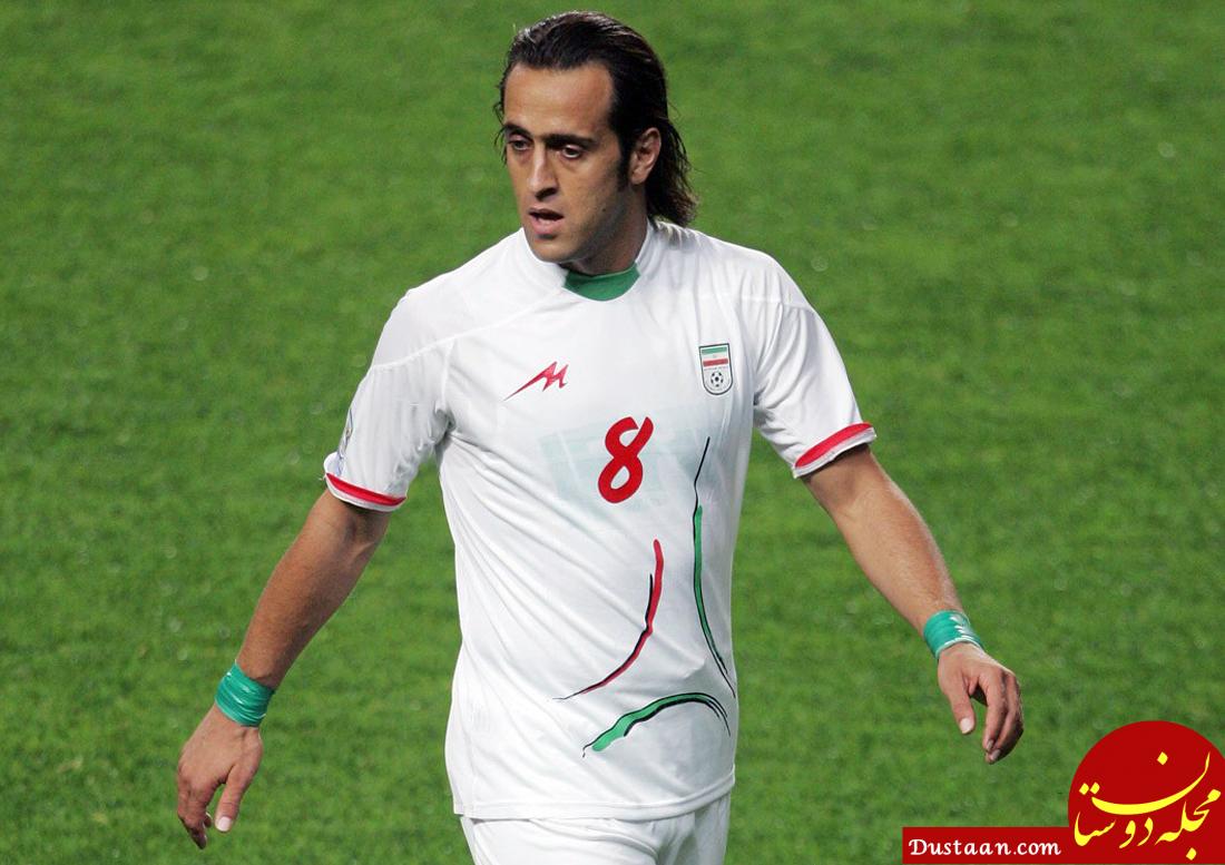 https://upload.wikimedia.org/wikipedia/commons/6/66/Ali_Karimi_of_Iran_wears_symbolic_green_wrist_bands_before_the_2010_FIFA_World_Cup_Asian_Qualifiers_match_between_Iran_and_South_Korea_at_Seoul_World_Cup_Stadium.jpg