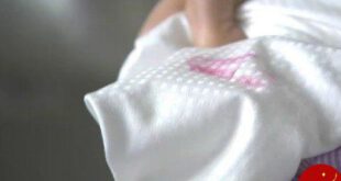 پاک کردن لکه مواد آرایشی از روی لباس