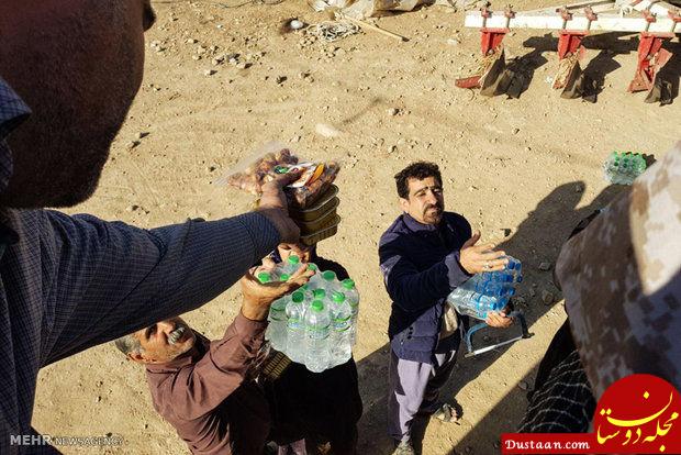 توزیع کمک های مردمی بین زلزله زدگان کرمانشاه +عکس