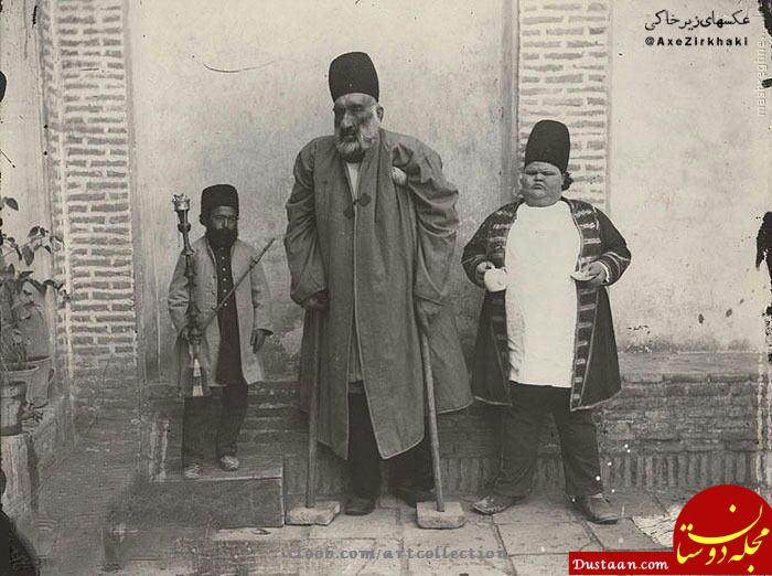 پهلوان ابراهیم حلاج یزدی در زمان کهنسالی به همراه دو نوکرش!