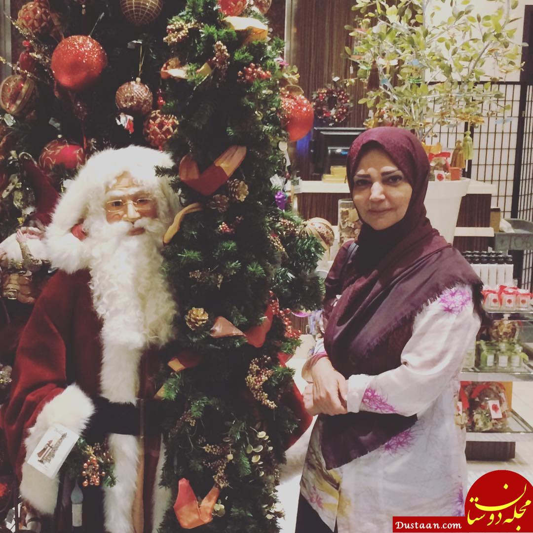 عکس یادگاری خانم مجری با «بابانوئل»