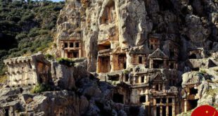 خودنمایی مقبره های سنگی یونانی در ترکیه