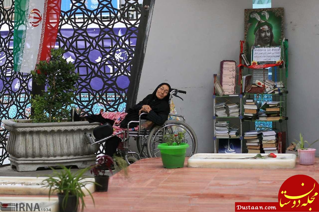 سفره ای برای روزه داران تهرانی در میدان امام حسین (ع) www.dustaan.com سفره ای برای روزه داران تهرانی در میدان امام حسین (ع)