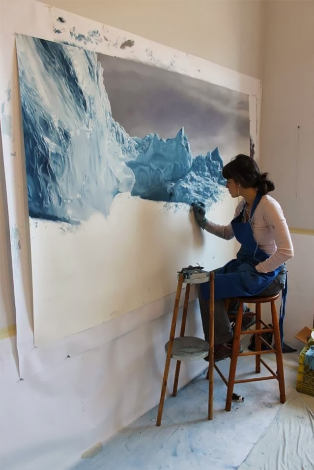 اخبار,اخبارفرهنگی وهنری,نقاشی‌های شگفت‌انگیزی از یخ و آب با مداد شمعی