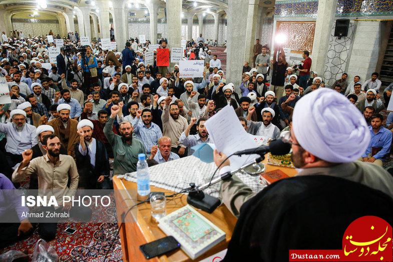 آتش زدن دلار توسط علما و طلاب در مدرسه فیضیه قم! +تصاویر www.dustaan.com آتش زدن دلار توسط علما و طلاب در مدرسه فیضیه قم! +تصاویر